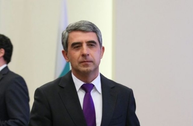 Плевнелиев: Цяла България реди служебно правителство, но не и президентът