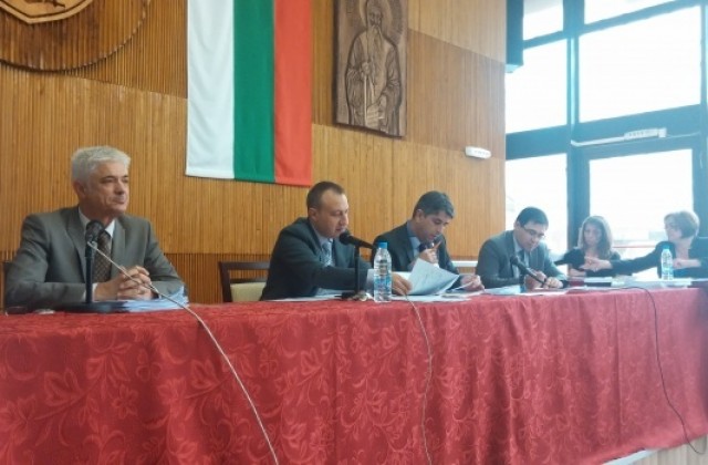 Общински съвет- Дупница отложи ключово заседание