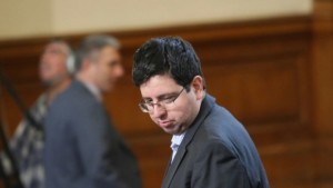 Петър Чобанов Доверието в този парламент е изчерпано изходът е