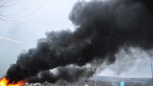 Подгониха терористи по пътя към гарата