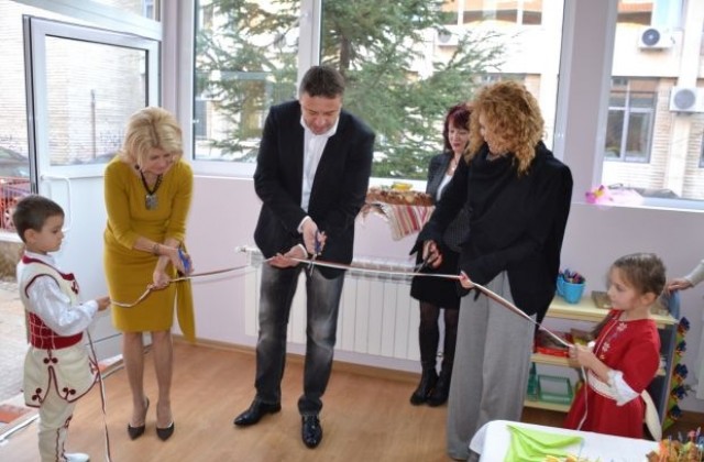 Кметът Камбитов откри обновената детска градина „Ведрица“