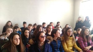 Ученици присъстваха на лекция за домашното насилие в Районен съдРазлог