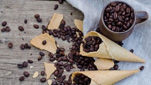 Българи измислиха чаша за кафе която се яде СНИМКА