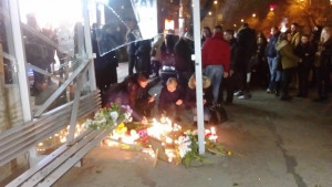 Десетки се поклониха пред лобното място на Атанас и Виолета
