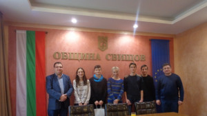 Учениците спечелили посещение в ЕП бяха на среща при кмета