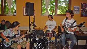 Bloodrush канят на концерти в Добрич Варна и София подготвят