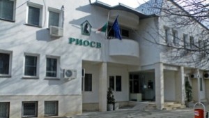 Фирма си изхвърли боклуците между селата Чирен и Лиляче