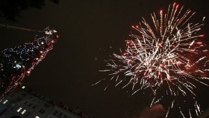 Коледната елха на София грейва на ново място