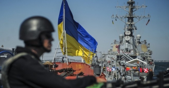 Русия засили драстично военното си присъствие на украинската граница, заяви