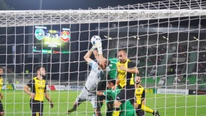 Лудогорец надви и Ботев