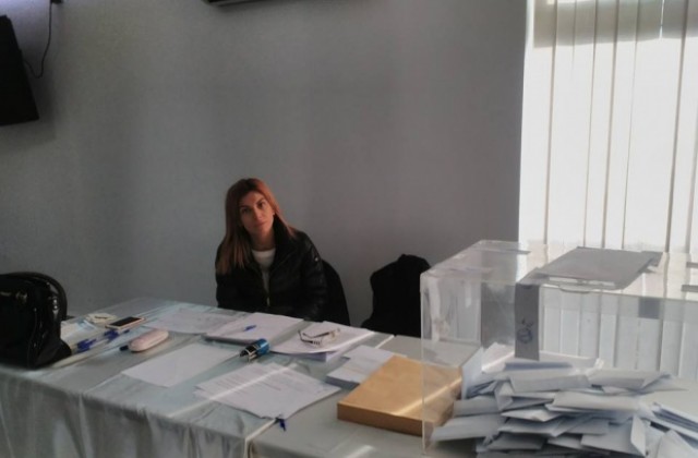 Висока избирателна активност в изборите за председател и ръководни органи на Адвокатска колегия- Кюстендил