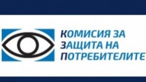 Мамят възрастни хора с матрак и наколенки с лечебни свойства