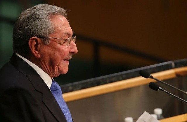 Раул Кастро: осиротелият по-малък брат на Фидел