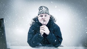 Нов уред решава проблема на мръзнещите служители в офиса