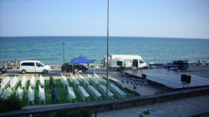 И догодина спектакли под звездите на откритата сцена в Двореца