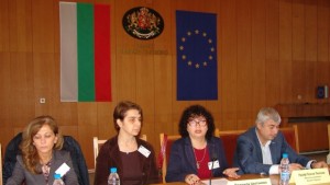 Взаимодействието на институциите при домашно насилие обсъждаха на семинар в