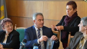 Интерактивни дъски и проектори получиха четири плевенски детски градини
