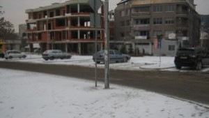 8 снегорина чистят улиците на Дупница