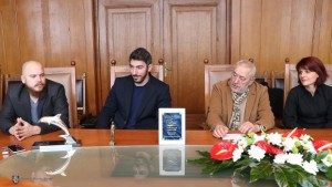 Временна експозиция представя международните награди на филма Велико Търново в