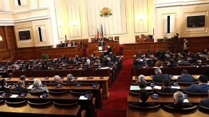 Парламентът прие рамката на бюджета на ДОО за догодина