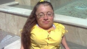 Кампания Да помогнем на Деси момичето има нужда от скъпа