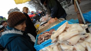 Масови проверки на търговци на риба преди Никулден