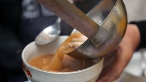 Топъл обяд за 110 души в Добрич