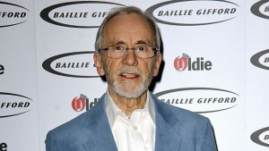 Почина звездата от Фолти Тауърс Андрю Сакс