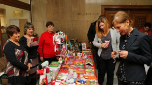 Средства за хората в неравностойно положение набират с благотворителна изложба