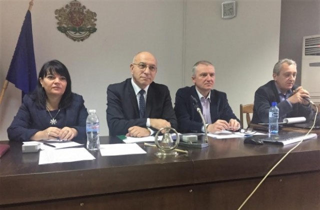 Емил Христов: И през 2017 г. българските общини ще бъдат най-силната опора на държавността