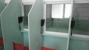 В затвора в Белене откриха 13 пакетчета канабис в деня