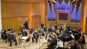 Академичният оркестър с концерт по повод 95 години Национална музикална