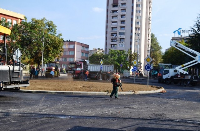 Ще се застрои ли градинката зад паметника на Левски в Благоевград?