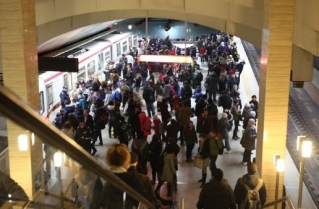 Каква е причината за петчасовата авария в столичното метро