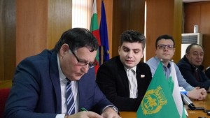 Официално дариха осветлението на Паметника