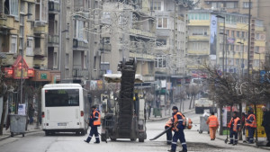 Продължава частичният ремонт на улица Васил Левски във В Търново