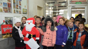 Метър и половина писмо до Дядо Коледа изпратиха второкласници от