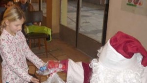 До Коледа в Дряново детски утра изложбабазар на елхи и