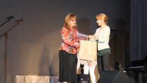 Началният учител Красимира Рускова получи награда за доброволческа дейност