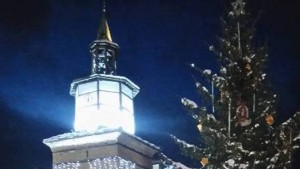 Пиян премазал подаръците на Дядо Коледа в Трявна