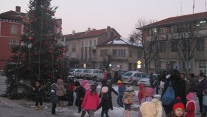 Грейна още една коледна елха