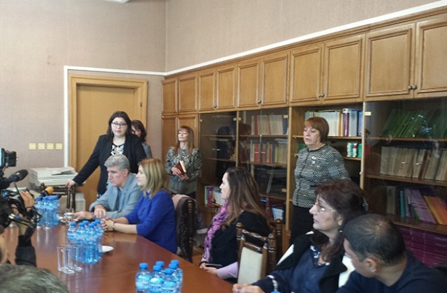 Надя Пеловска: Искаме хората да почувстват, че институциите в нашата област работят