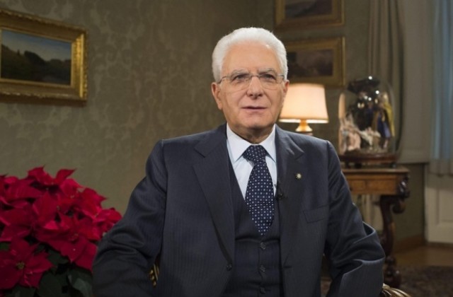 Италианският президент води консултации с 23 партии в търсене на нов премиер