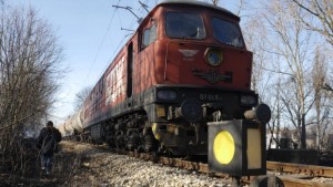 Според стрелочника в Хитрино влакът се е движел с над