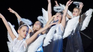 Джуджета и елфи на сцената на операта