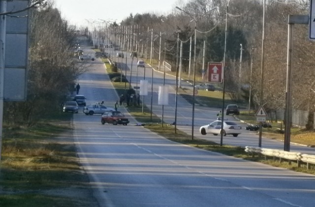 Моторист загина при тежка катастрофа край Плевен