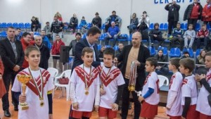 Петричани грабнаха златото на детски футболен турнир в памет на
