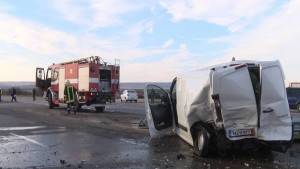 Движението между Хасково и Димитровград в едната посока заради катастрофа