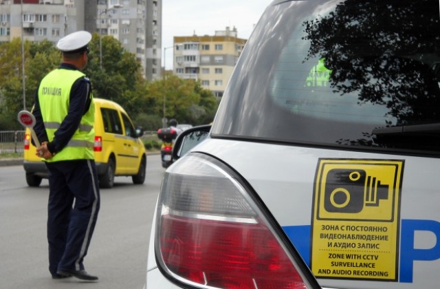 Пътна полиция със засилени проверки за алкохол и наркотици