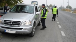 Задържаха пияни и неправоспособни водачи